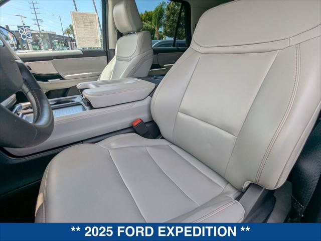 Certified 2025 Ford Expedition Max Active AWD/4WD image 20
