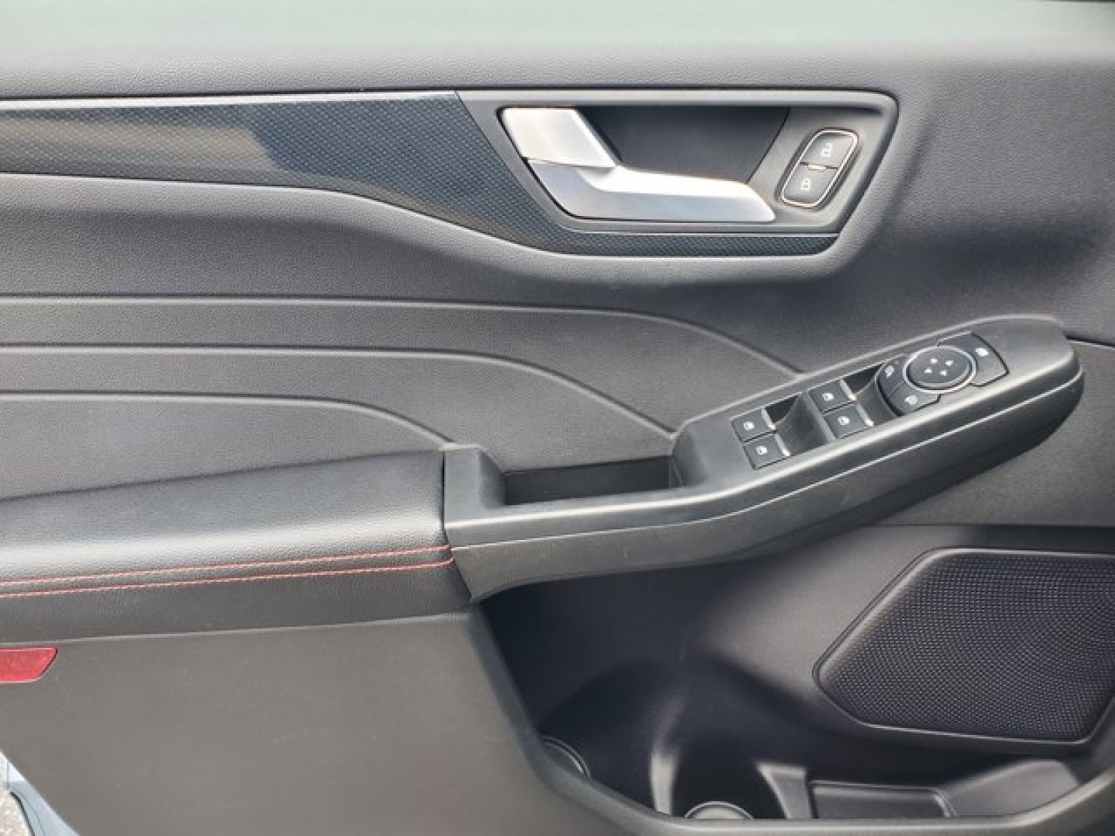 Certified 2023 Ford Escape ST-Line w/ Tech Pack #1 image 13