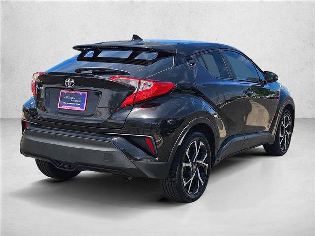 Used 2018 Toyota C-HR XLE FWD image 5