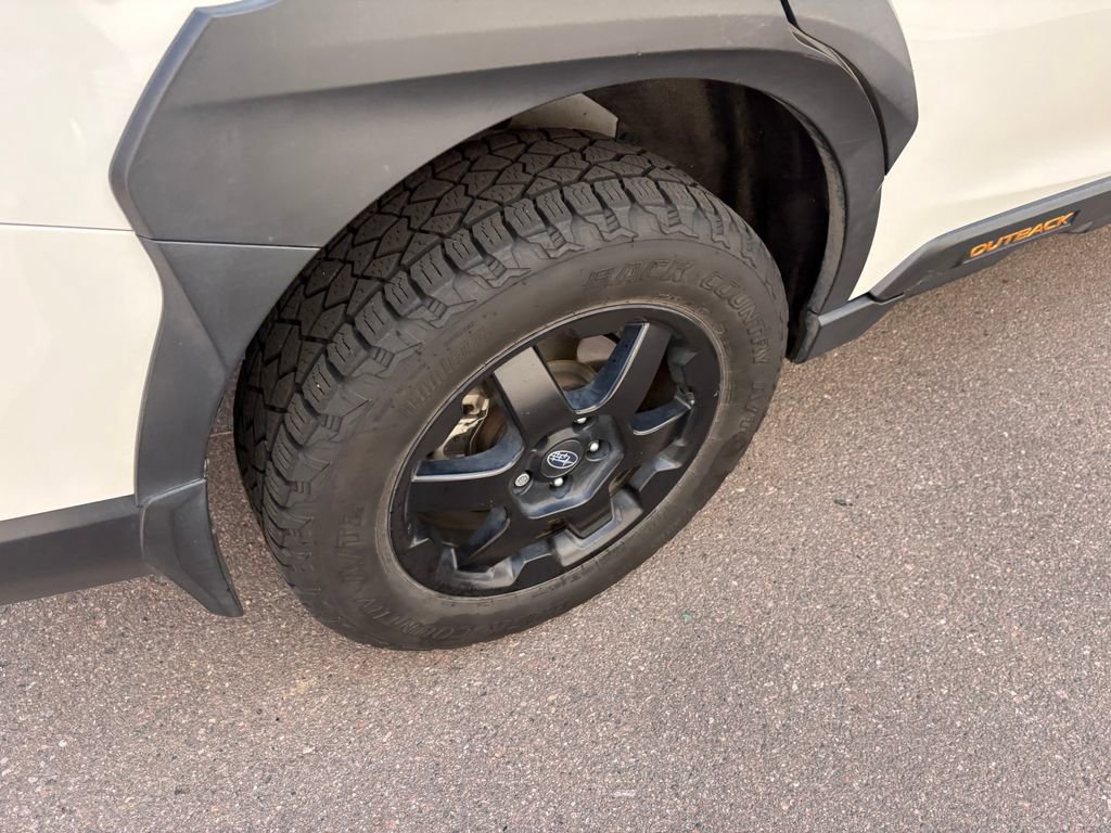 Used 2022 Subaru Outback Wilderness image 13