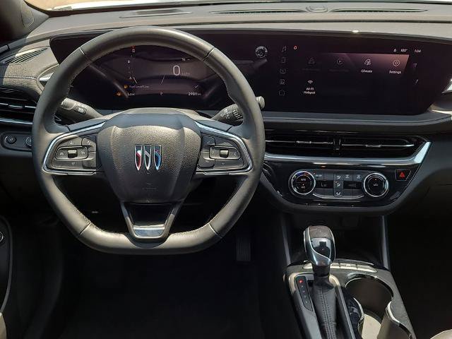 Used 2024 Buick Envista Sport Touring w/ Convenience II Package FWD image 18