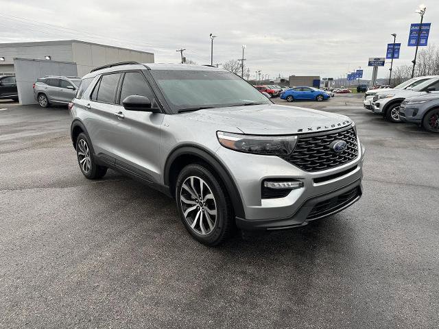 Certified 2024 Ford Explorer ST-Line w/ Class IV Trailer Tow Package image 2