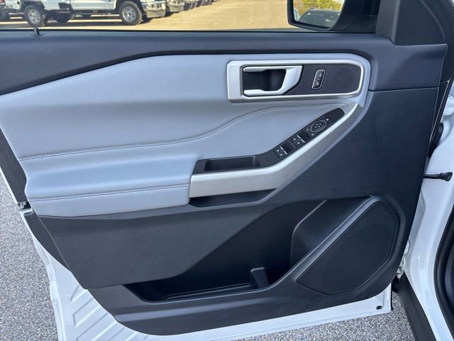 Certified 2023 Ford Explorer XLT w/ Equipment Group 202A image 22