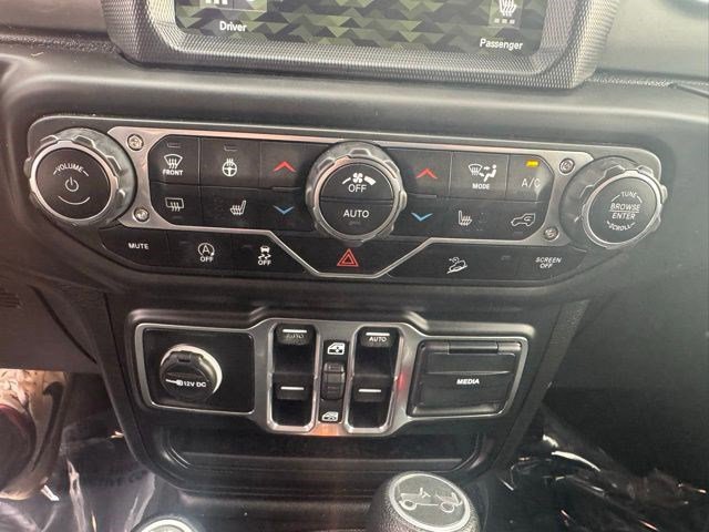 Used 2018 Jeep Wrangler Unlimited Sahara w/ Dual Top Group image 19