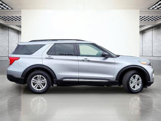 Certified 2023 Ford Explorer XLT w/ Equipment Group 202A AWD/4WD image 6