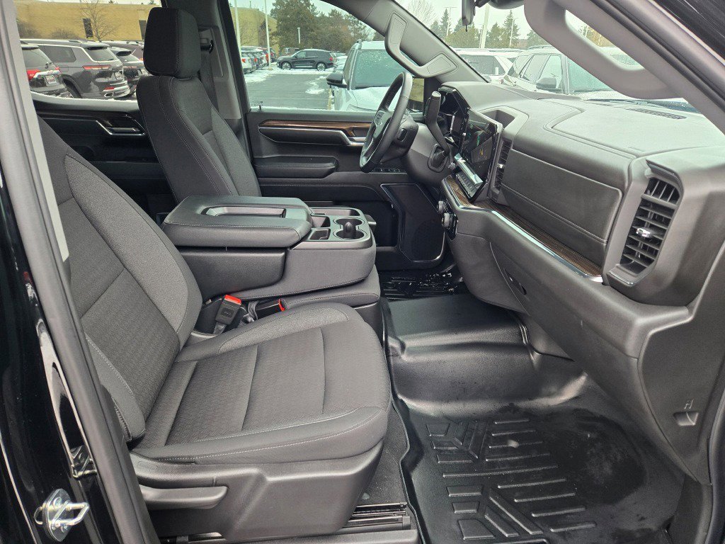 Used 2024 Chevrolet Silverado 1500 RST image 9