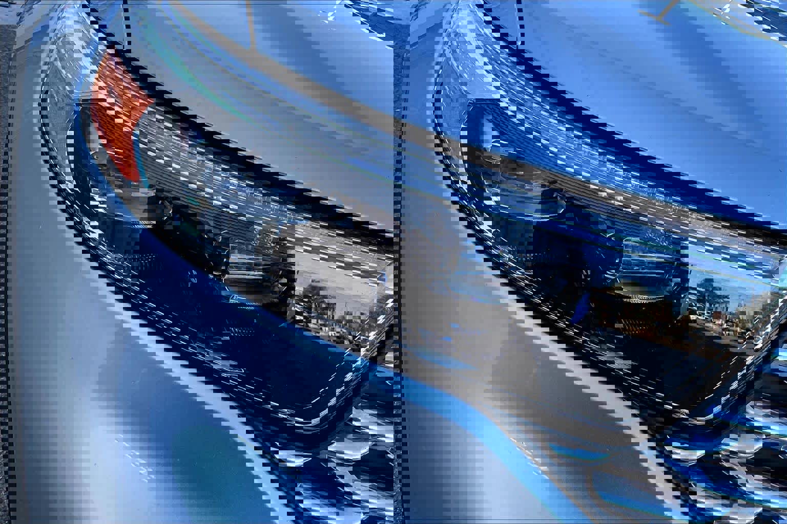 Certified 2022 Ford Explorer Platinum w/ Equipment Group 601A image 28