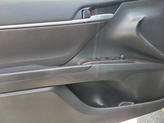Used 2023 Toyota Camry SE FWD image 22
