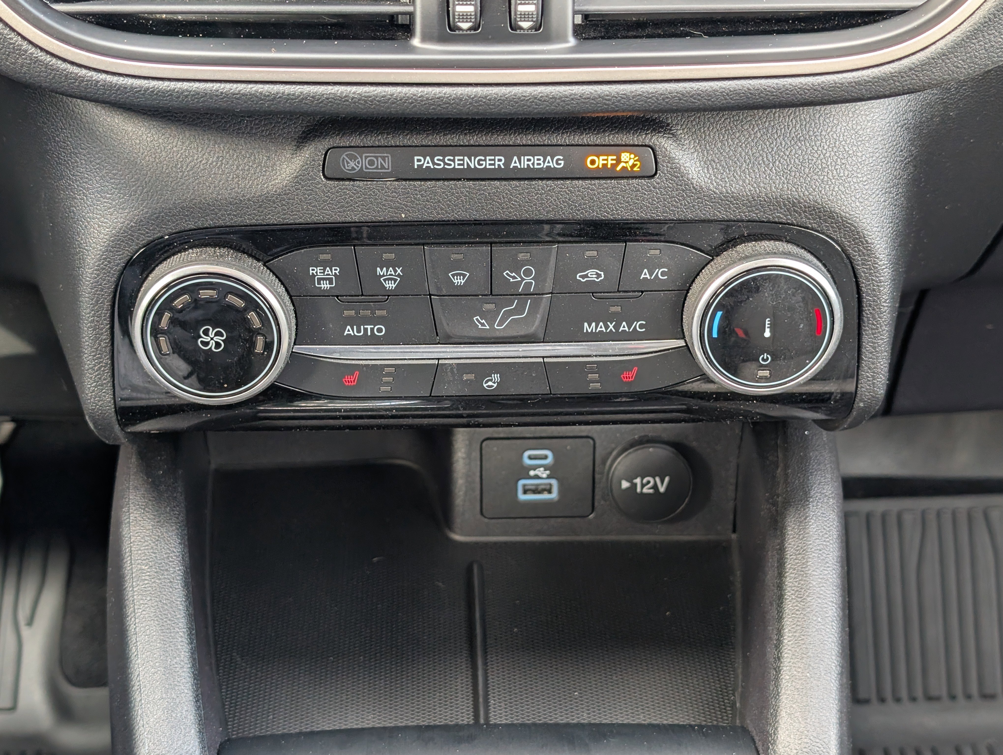 Certified 2022 Ford Escape SE w/ Cold Weather Package image 24