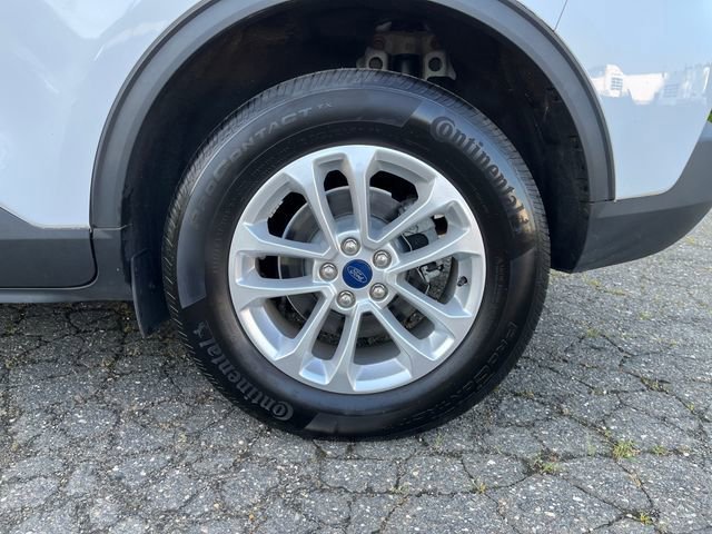 Certified 2022 Ford Escape SE image 10