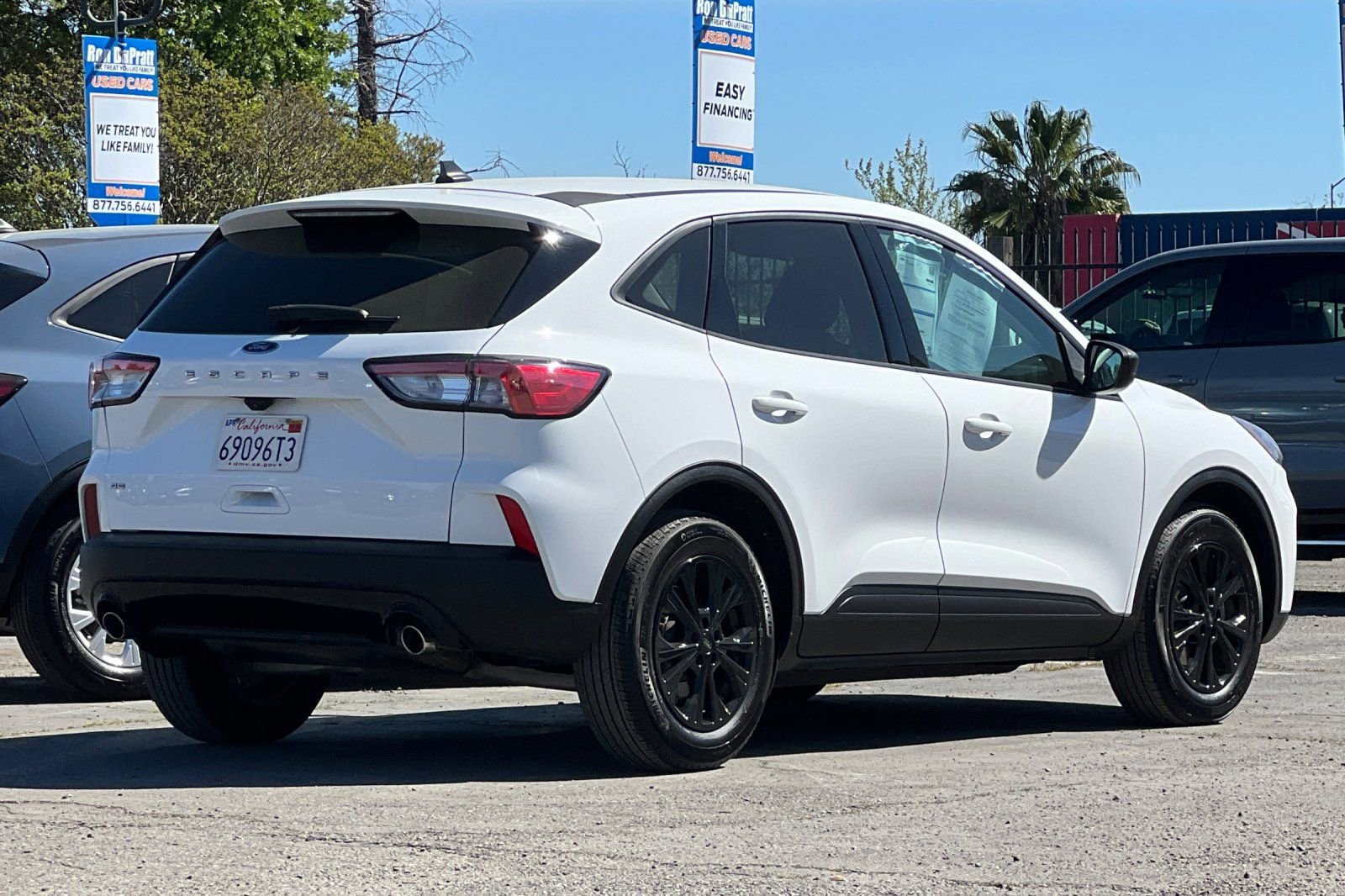 Certified 2022 Ford Escape SE w/ SE Sport Appearance Package image 5