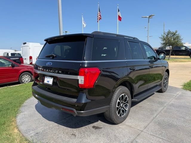 Certified 2024 Ford Expedition XLT RWD image 7