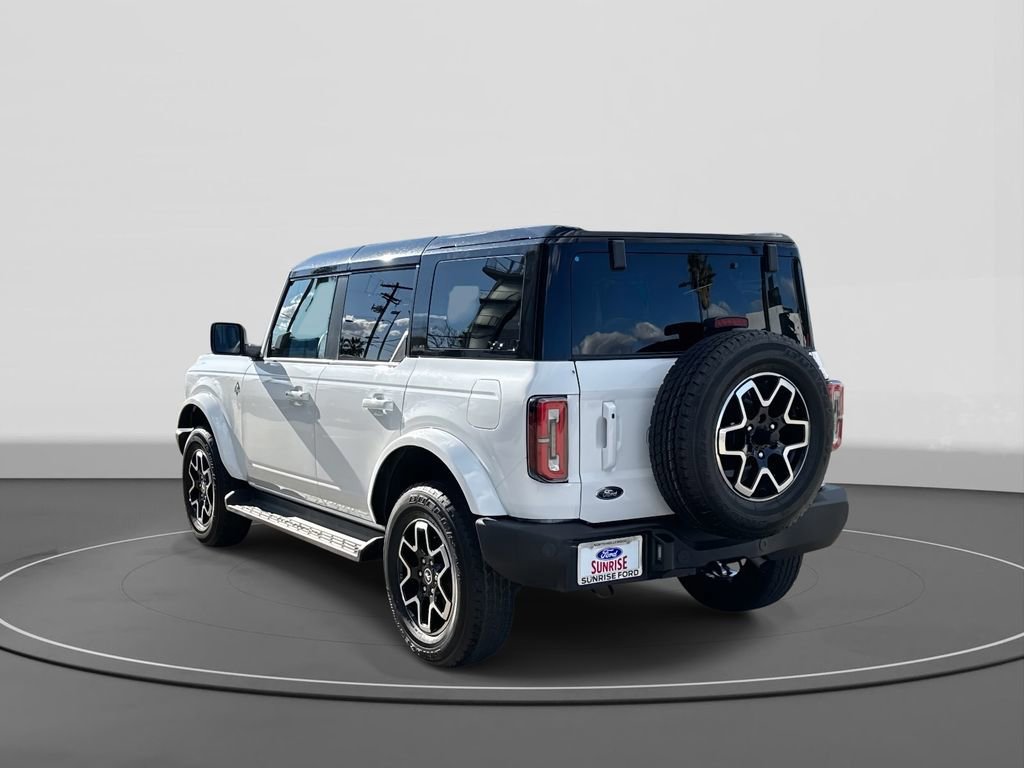 Certified 2025 Ford Bronco Outer Banks image 2