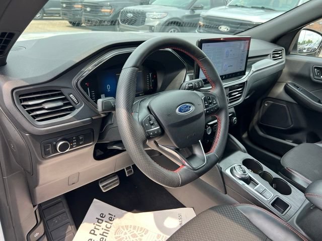 Certified 2023 Ford Escape ST-Line w/ Tech Pack #1 AWD/4WD image 7