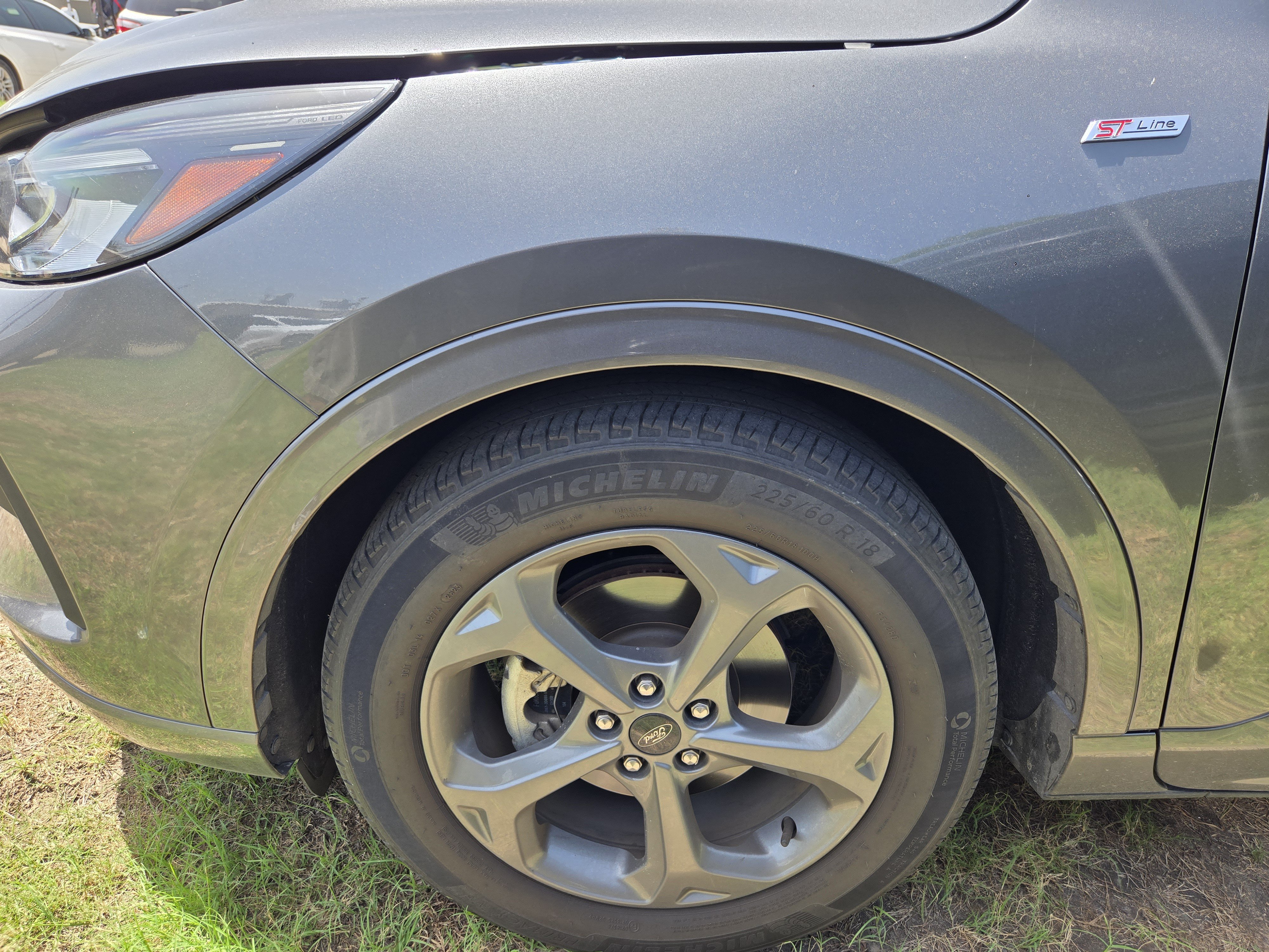 Certified 2023 Ford Escape ST-Line w/ Tech Pack #1 FWD image 6