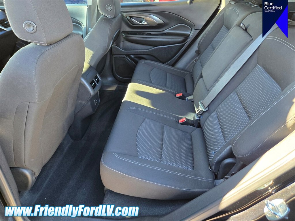 Used 2023 GMC Terrain SLE w/ Driver Convenience Package image 11