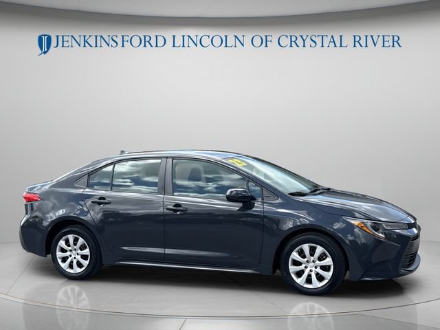 Used 2023 Toyota Corolla LE FWD image 2