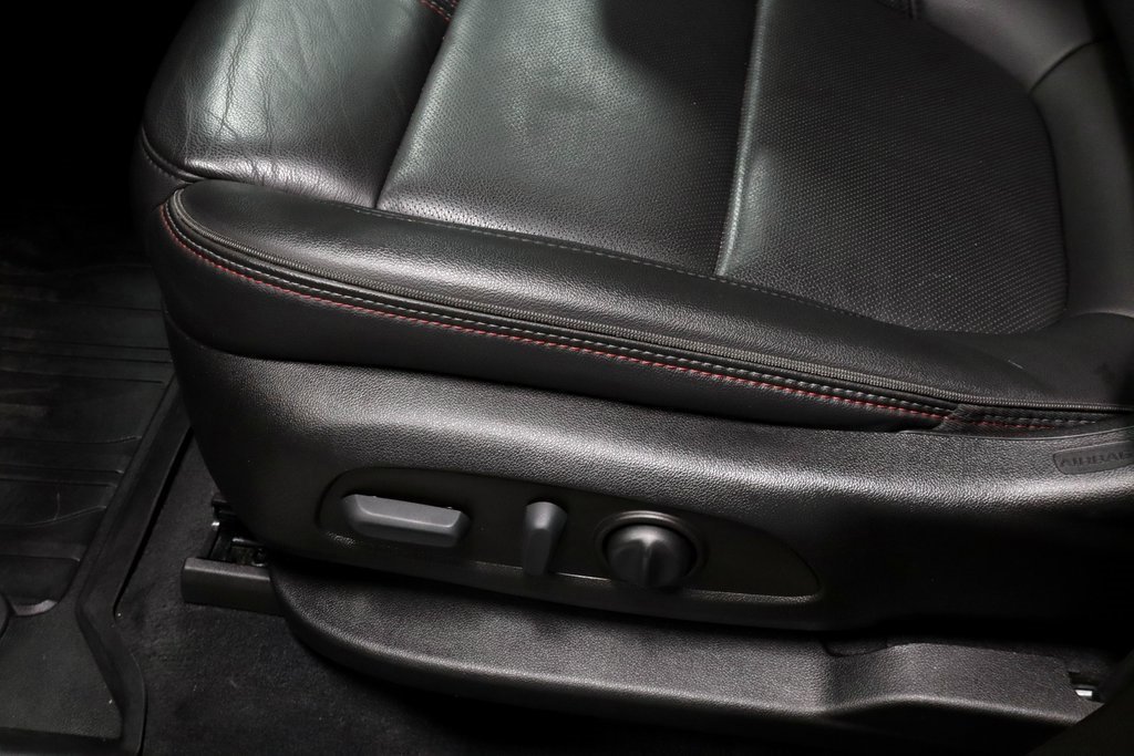 Used 2023 Chevrolet Traverse RS w/ LPO, Floor Liner Package image 24