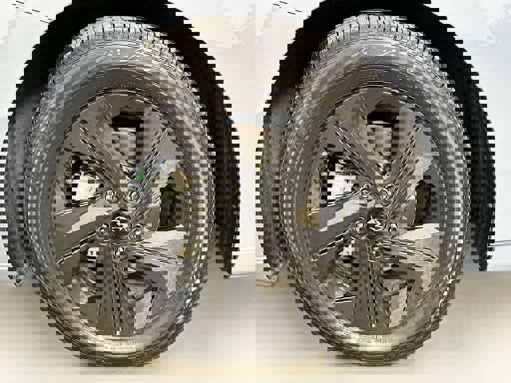 Used 2021 Hyundai Elantra Blue w/ Cargo Package image 11