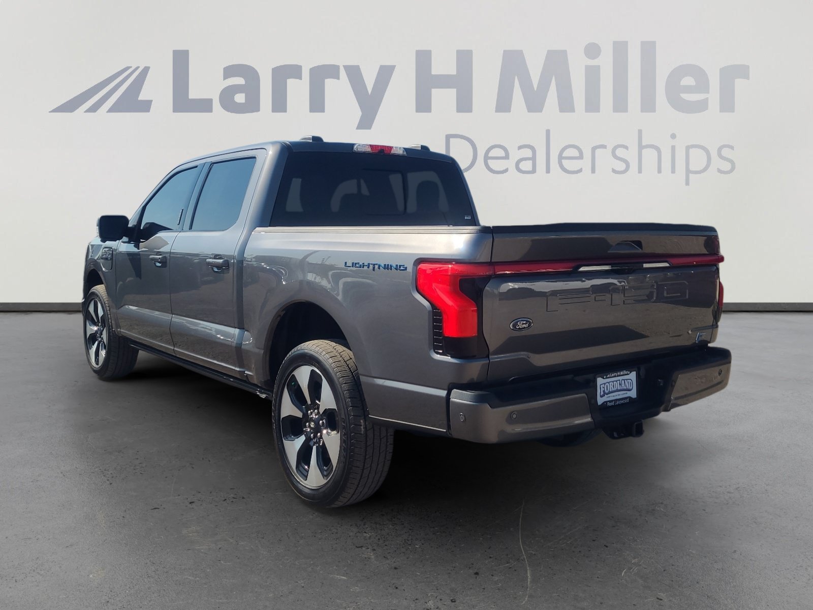 Certified 2023 Ford F150 Lightning Platinum AWD/4WD image 3
