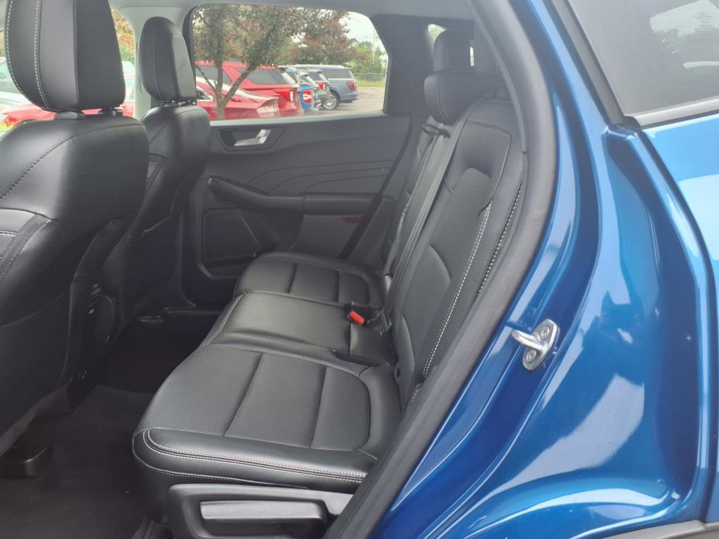 Certified 2022 Ford Escape SEL image 9