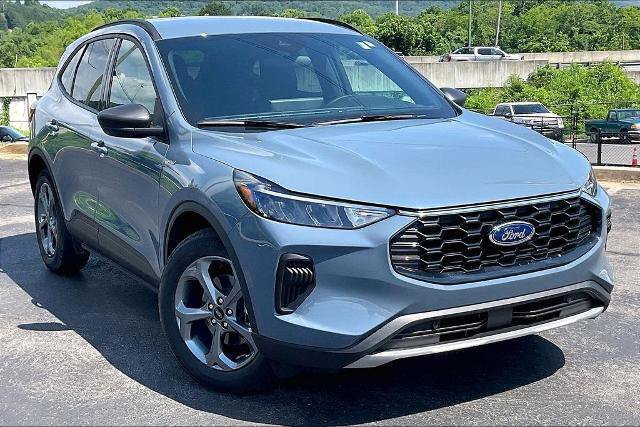 Certified 2025 Ford Escape ST-Line w/ Equipment Group 301A FWD image 2