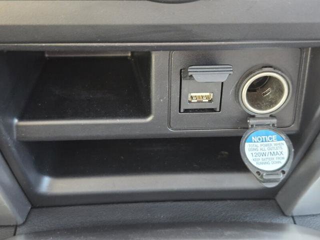 Used 2021 Toyota 4Runner SR5 Premium w/ Moonroof Package RWD image 25