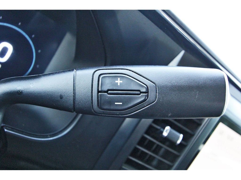 Certified 2025 Ford F350 Lariat AWD/4WD image 17