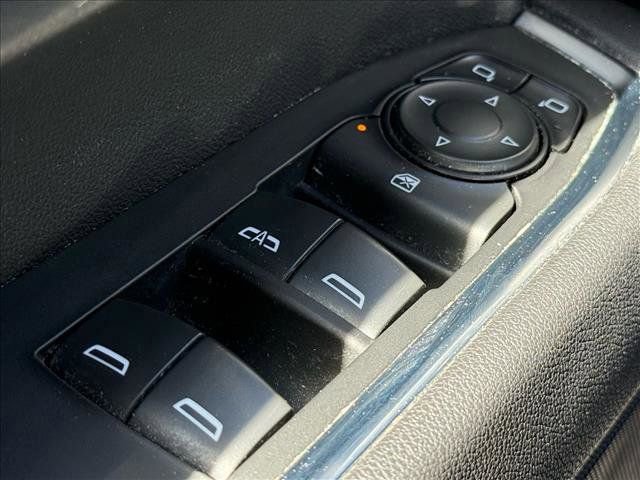 Used 2025 Chevrolet Silverado 2500 LT w/ Convenience Package image 17