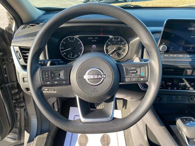 Used 2024 Nissan Rogue SV image 17