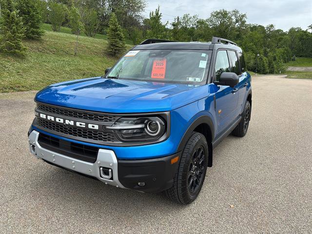 Certified 2025 Ford Bronco Sport Badlands AWD/4WD image 8