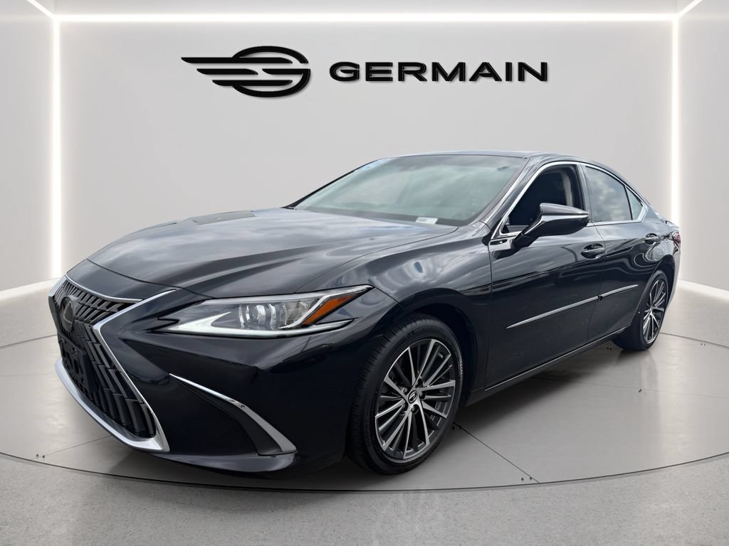 Used 2025 Lexus ES 300h w/ Premium Package FWD image 4
