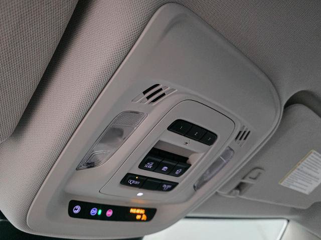 Used 2024 Buick Envision Avenir AWD/4WD image 31