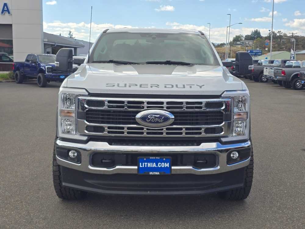 Certified 2025 Ford F350 XLT w/ FX4 Off-Road Package AWD/4WD image 8