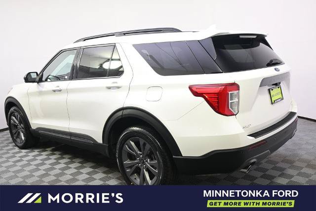 Certified 2023 Ford Explorer XLT w/ Equipment Group 202A AWD/4WD image 3