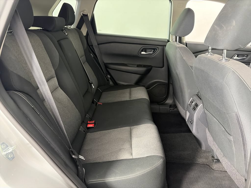 Used 2024 Nissan Rogue SV AWD/4WD image 28