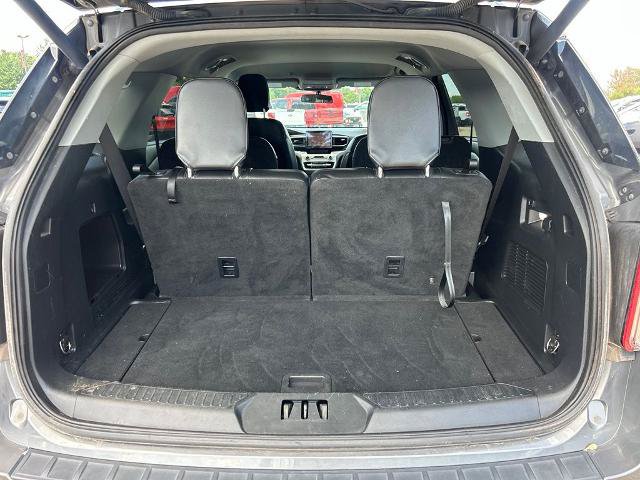 Certified 2022 Ford Explorer XLT w/ Equipment Group 202A AWD/4WD image 19