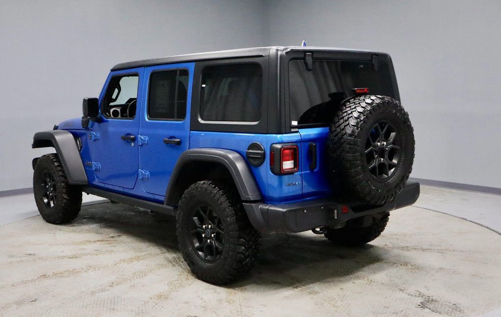 Used 2025 Jeep Wrangler Willys 4xe image 3