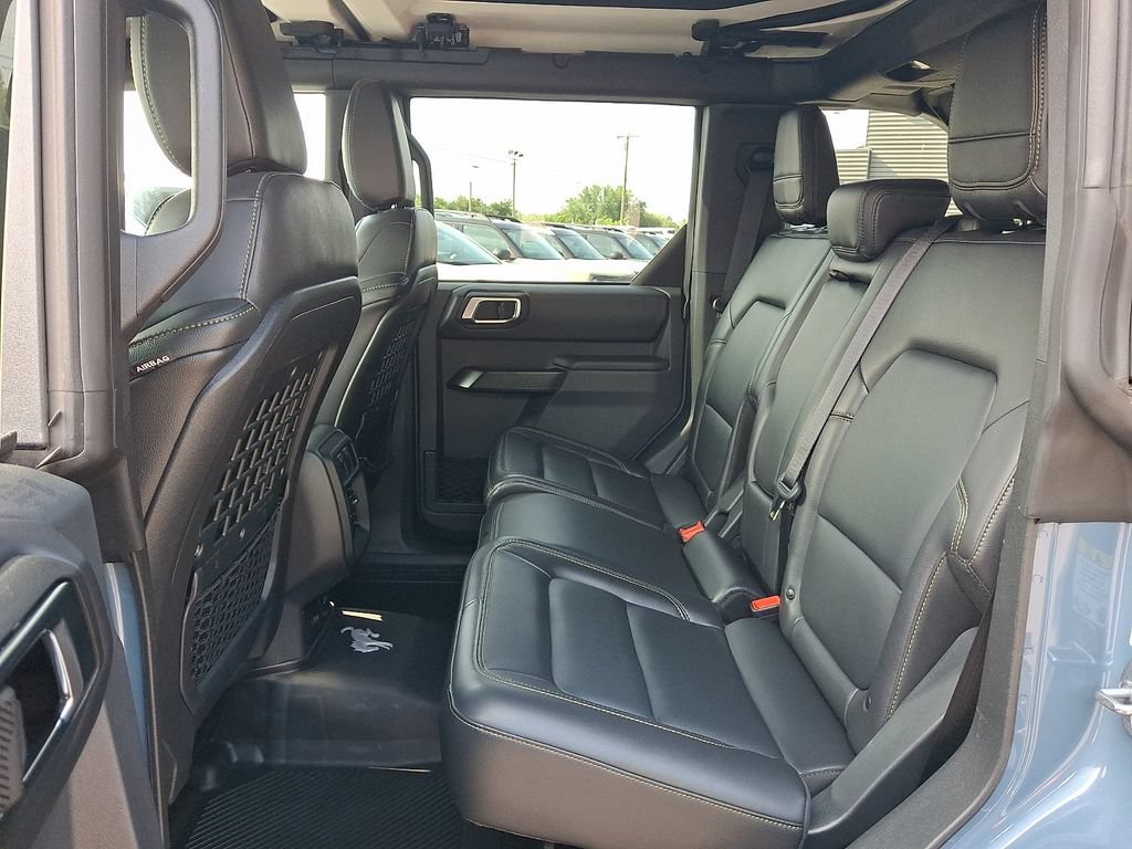 Certified 2025 Ford Bronco Badlands AWD/4WD image 10