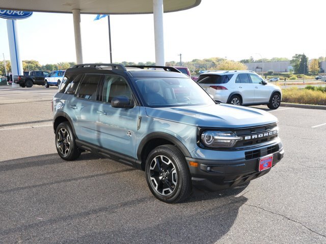 Certified 2024 Ford Bronco Sport Outer Banks w/ Tech Package AWD/4WD image 3