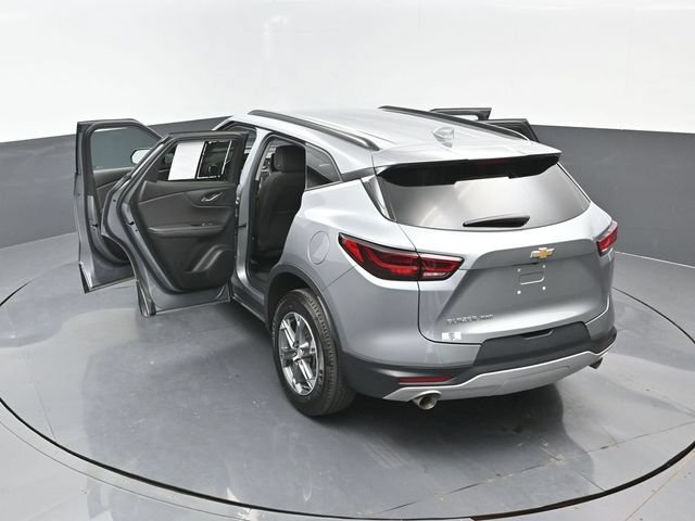 Used 2023 Chevrolet Blazer LT AWD/4WD image 25