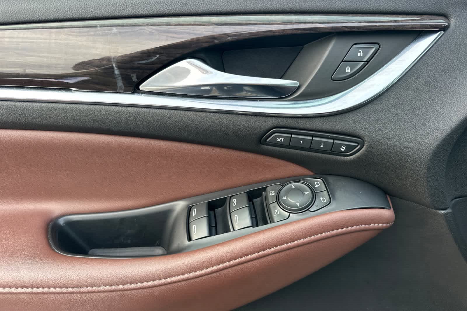 Used 2021 Buick Enclave Avenir w/ Avenir Technology Package image 13