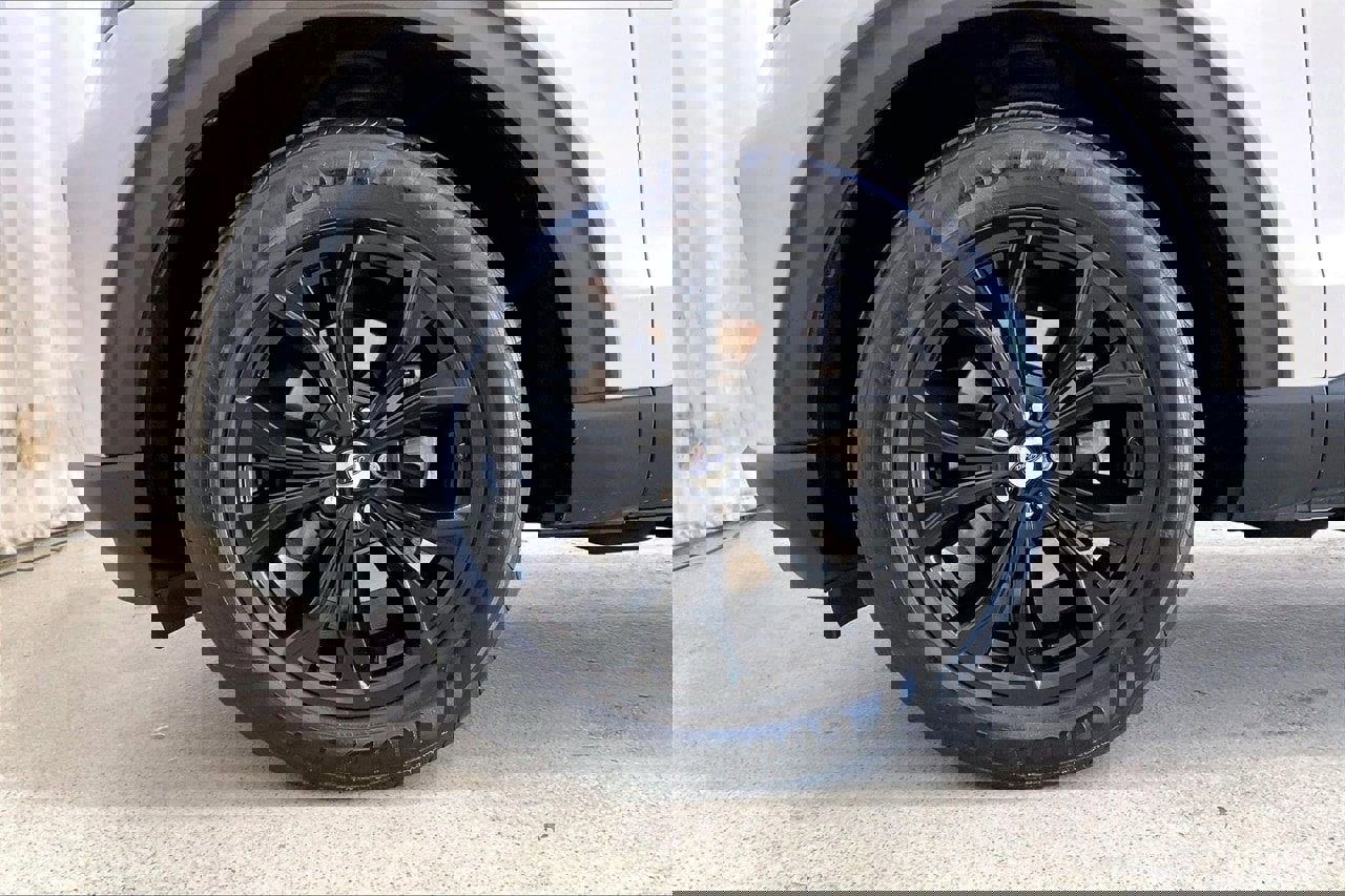 Certified 2023 Ford Explorer XLT w/ Equipment Group 202A image 8