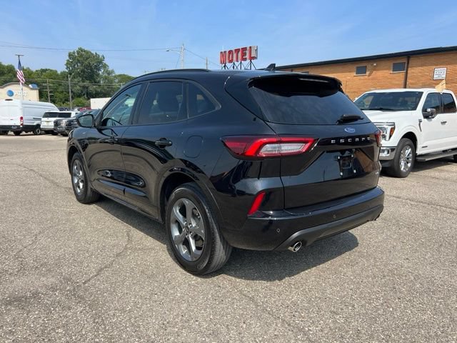 Certified 2024 Ford Escape ST-Line w/ Tech Pack #1 AWD/4WD image 5
