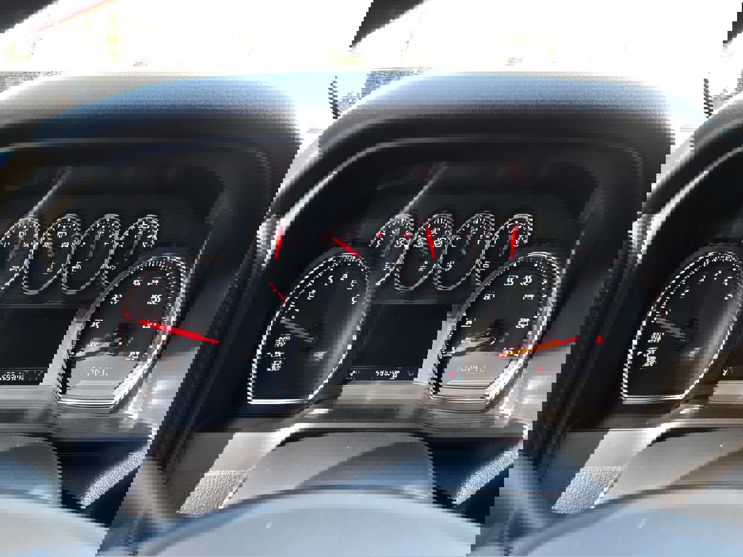 Used 2021 Chevrolet Silverado 1500 LT Trail Boss w/ Convenience Package II image 18