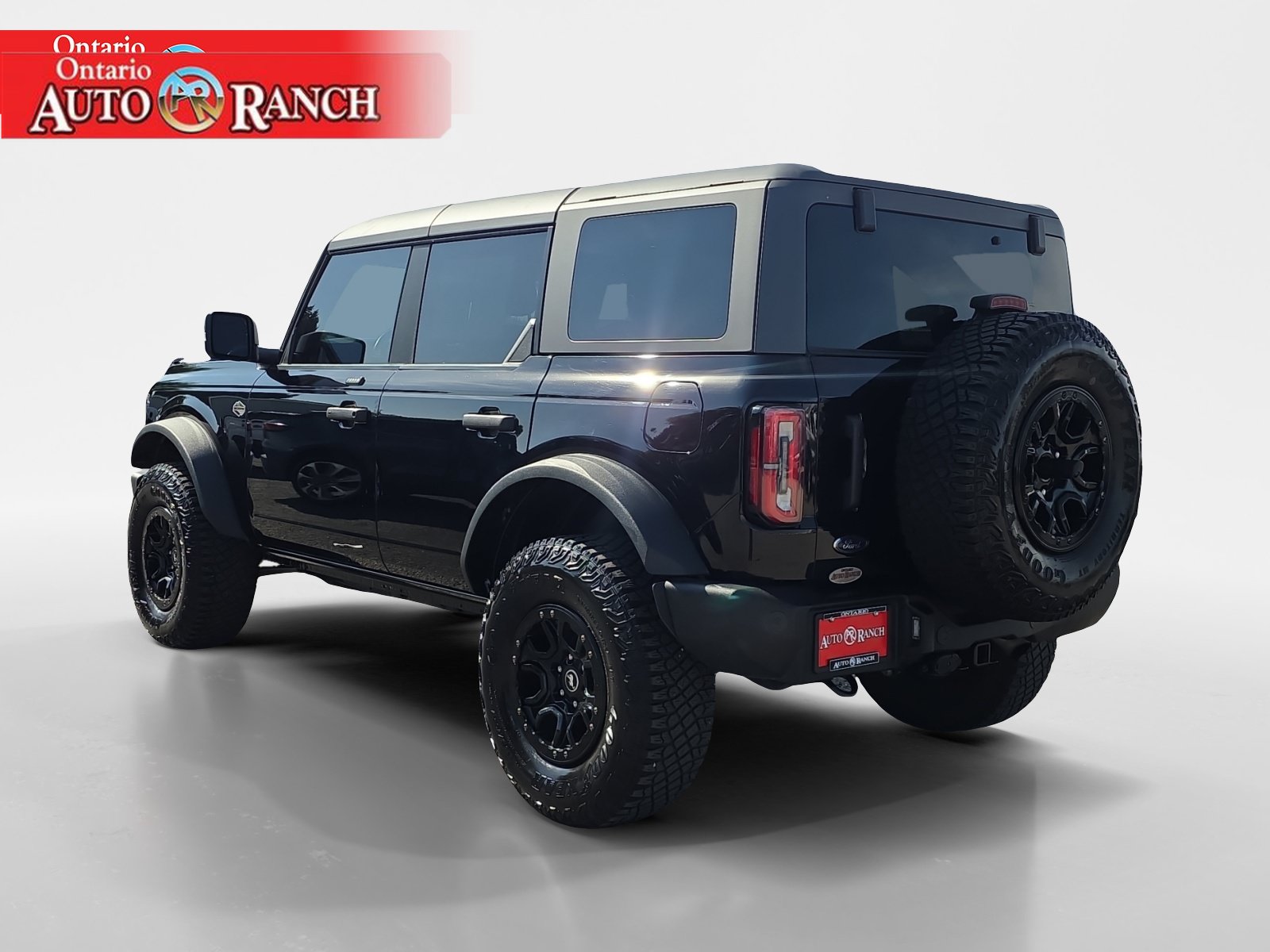 Certified 2022 Ford Bronco Wildtrak AWD/4WD image 3