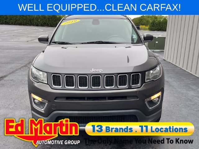 Used 2019 Jeep Compass Limited AWD/4WD image 2