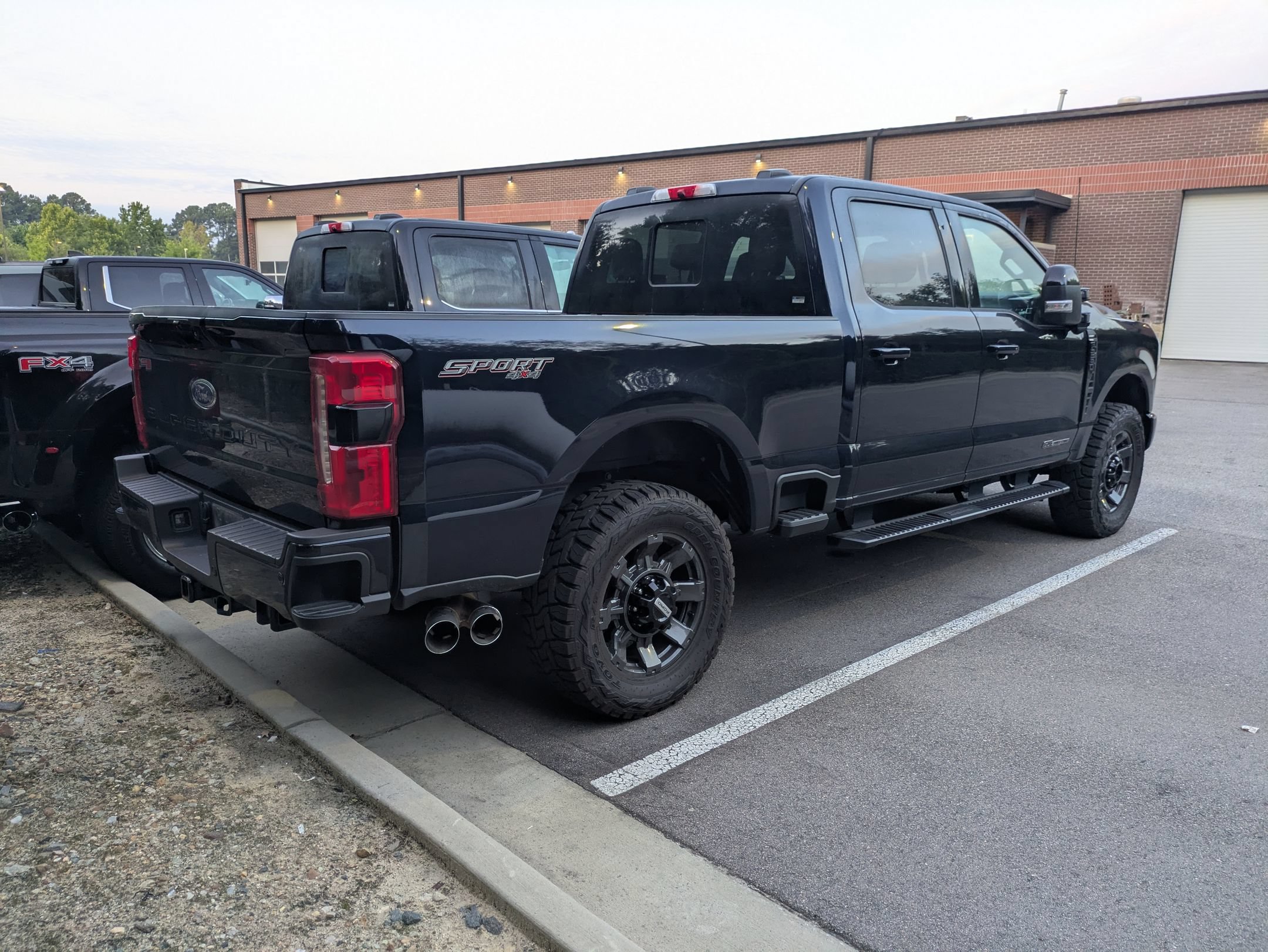 Certified 2024 Ford F250 Lariat w/ Lariat Ultimate Package AWD/4WD image 4
