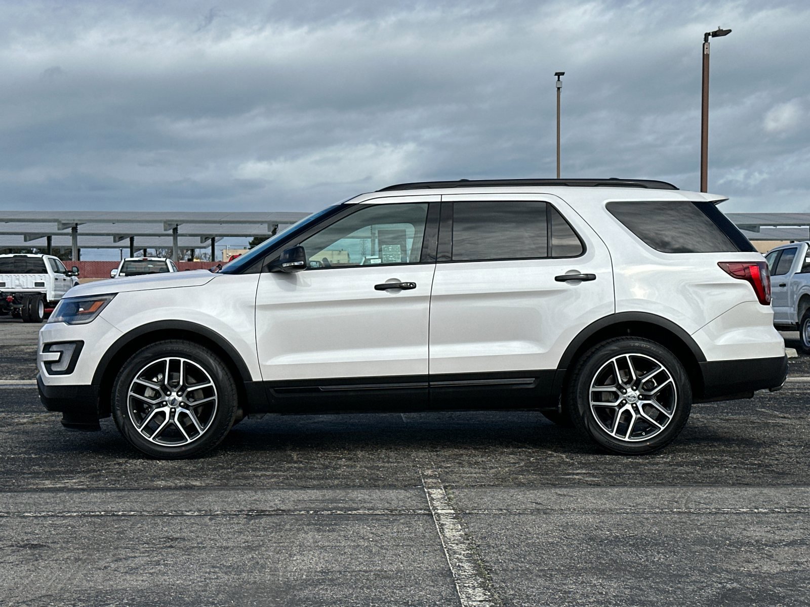 Certified 2017 Ford Explorer Sport image 2