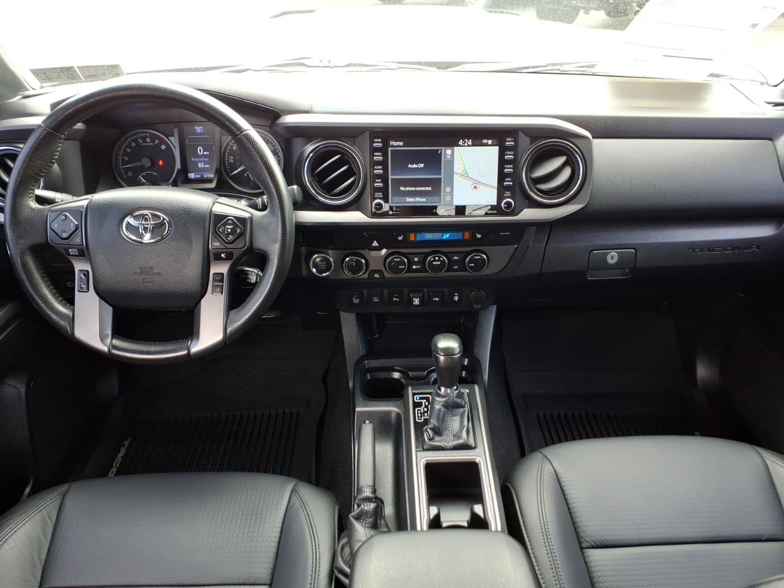 Used 2020 Toyota Tacoma TRD Sport w/ TRD Premium Sport Package AWD/4WD image 13